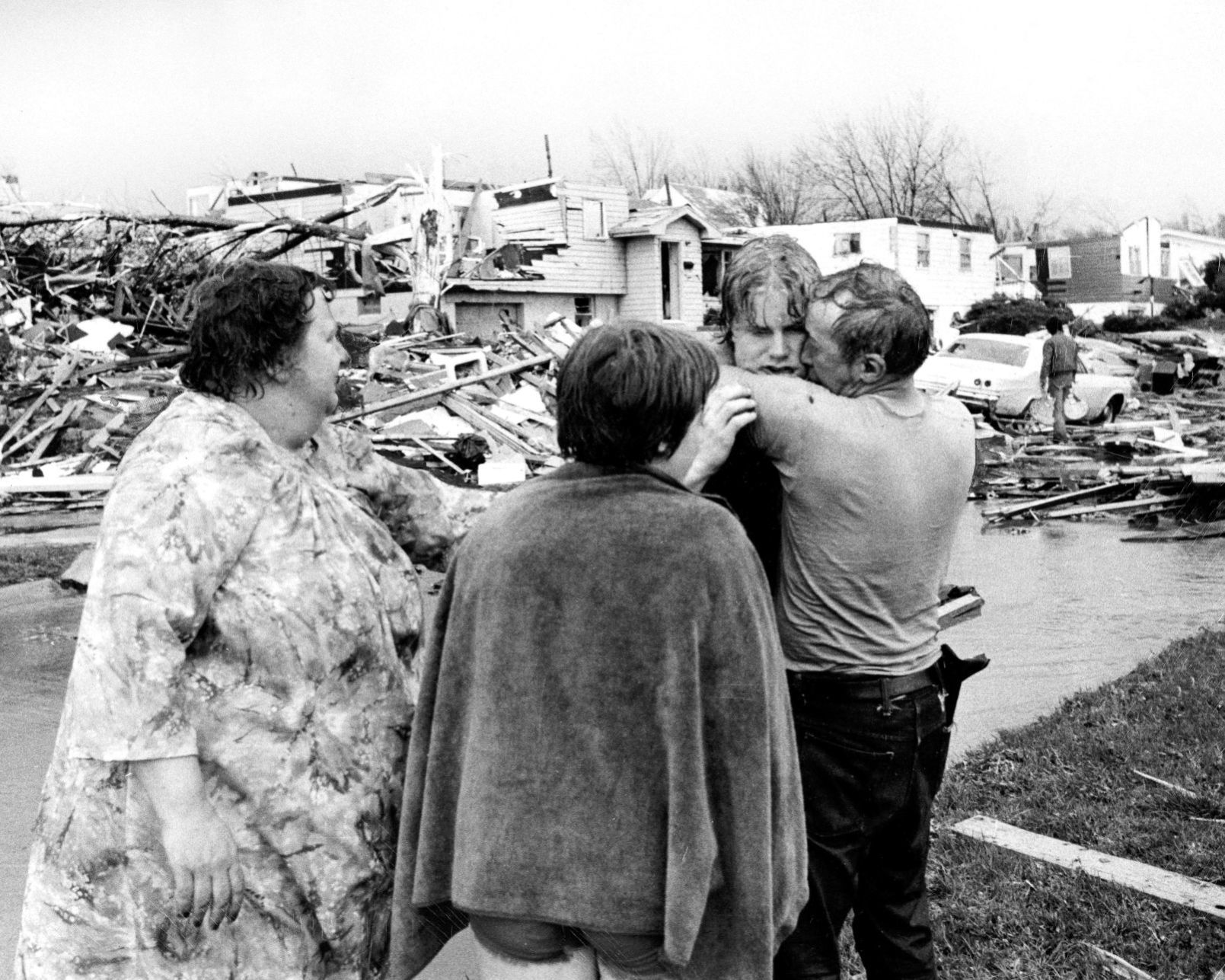 1975Tornado004